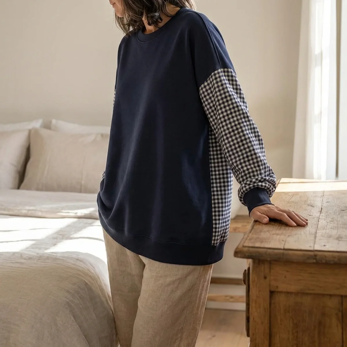 CHECKELLE – Relaxed Patchwork Crew Neck Top - Imagen 3
