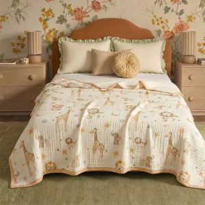 WILDNEST – Animal Kingdom Blanket for Cozy Comfort