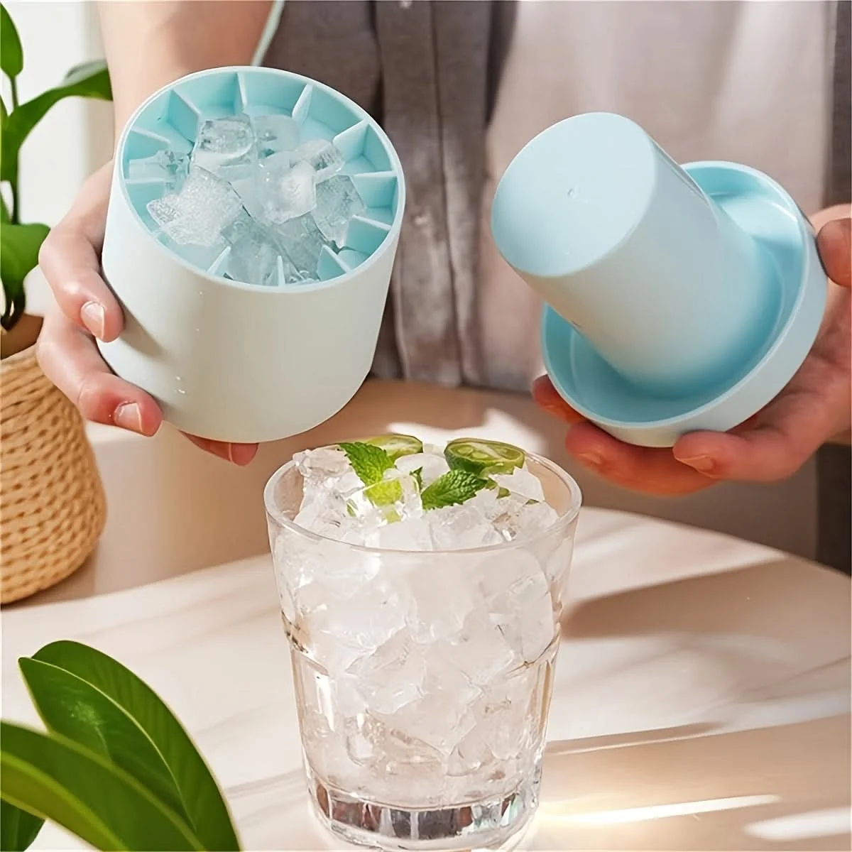 ICEVAULT – Silicone Ice Cube Maker Bucket Mold