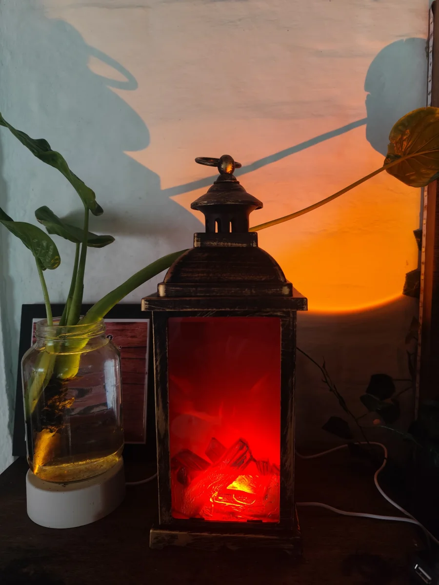 Lámpara farol que simula llamas - Imagen 2